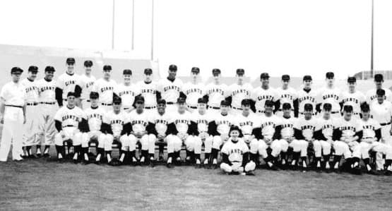 1962 Team. The foggy surroundings were a perfect display of conditions at Candlestick.