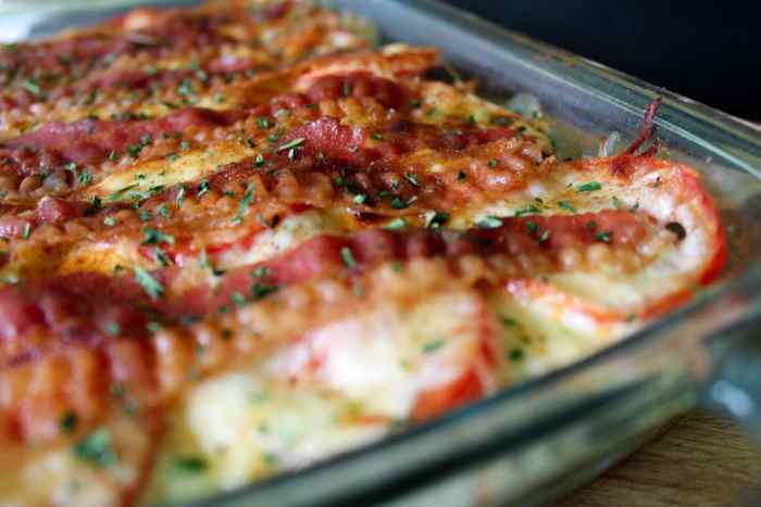 Gluten-free hot brown