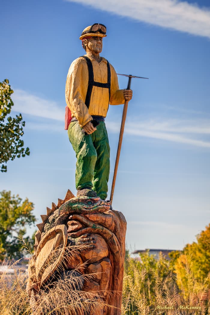 pueblo-monta-o-chainsaw-sculpture-garden-honors-firefighters-wanderwisdom