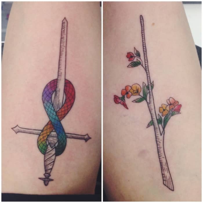 Swords and Wands: The Wild Unknown Wildlings has a library of fabulous tarot card tattoos in the style of Kim Krans' deck.