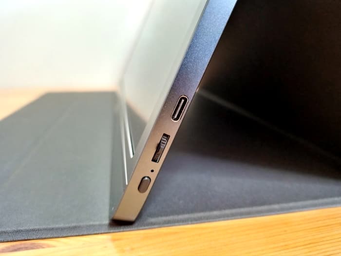 Right edge of monitor is fitted with power switch, OSC control, and a USB-C power input