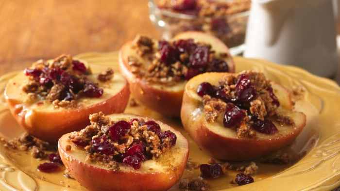 Microwave baked apples with granola