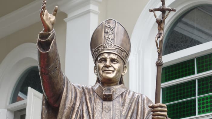 "Ogni morte di papa" translates to "every death of a pope" and refers to something that rarely happens.