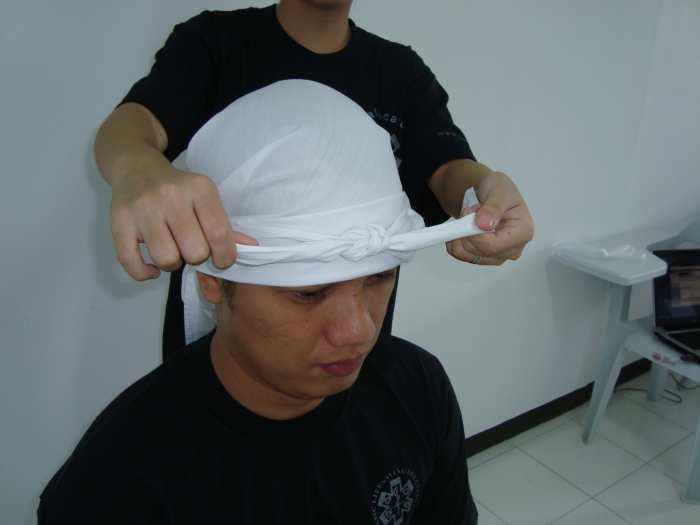 How To Apply A Head Scalp Bandage HubPages