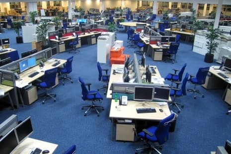 Technology that permits and encourages horizontal editing. Internet technology allows media to quickly correct their mistakes, but they do nothing to address a critical issue - the erosion of trust in the accuracy of the news