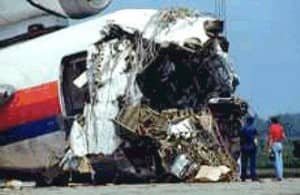 1989, United Airlines flight 232, a McDonnell Douglas DC-10 en route for Chicago OHare from Denver, crashes in Sioux City, Iowa, following the uncontained failure of the #2 engine and the loss of all hydraulic controls.