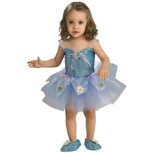 This toddler daisy costume shows how you can easily transform a garden-variety tutu into a gorgeous flower! Photo from Amazon.com