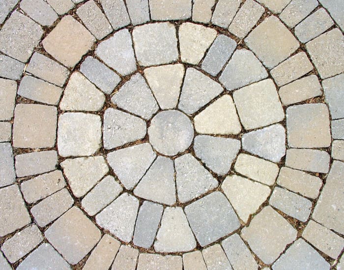Pavers can be used for patios, flower beds, retaining walls or a combination of these. (Photo courtesy of sxc.hu)