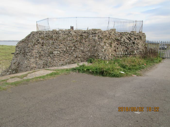 Overlooking the pillbox, an anti-aircraft gun occupied this position in WWII - a corresponding position occupies the opposite side of the gare. By the nature of its siting, it was believed the gare might be a possible landing place for German troops.