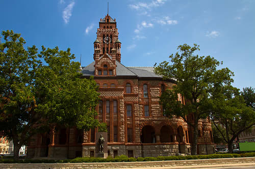 Ellis County Courthouse in Waxahachie, Texas To see photos of the Super Collider site located in Waxahachie, click on the link to the left.