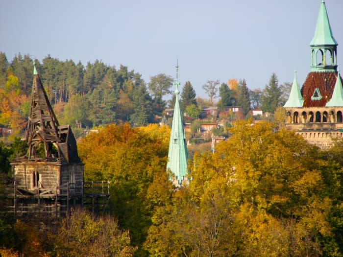Shooting away from the sun - the buildings and trees were brightly lit. Unfortunately I wasn't there at dusk, so the colours aren't as rich. Quedlinburg, Germany.