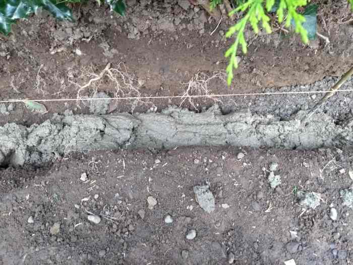 How to Lay Concrete Kerbs Along a Driveway Dengarden