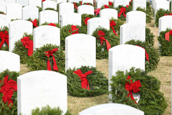 Graves after Wreaths Across America placed wreaths at Jacksonville (FL) National Cemetery