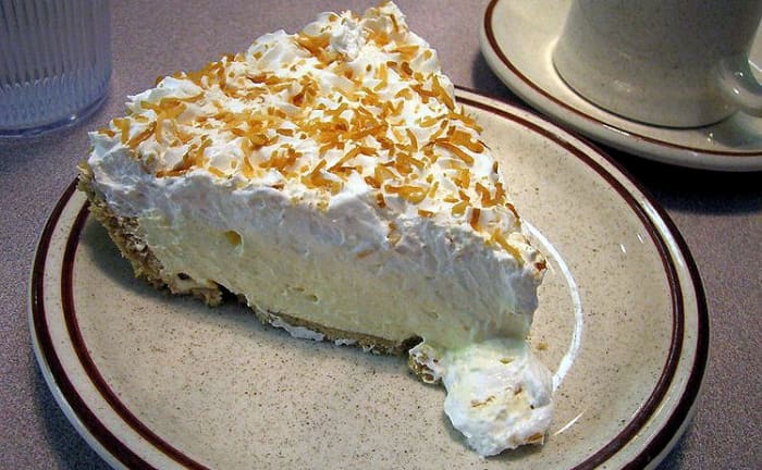 Cool and creamy coconut pie!