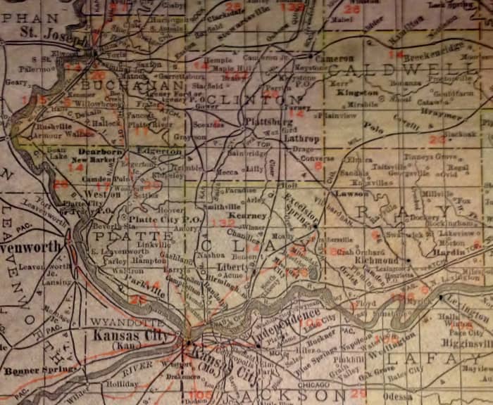 Early 1900s railroad map. Must be after 1913, depicts both St Joseph and Excelsior Springs lines in light orange.