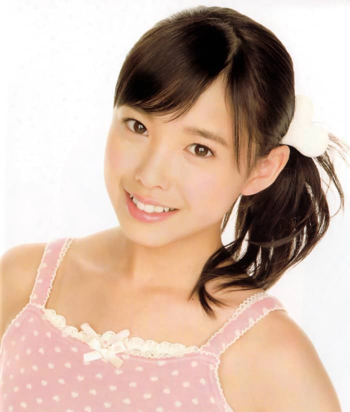 Idol singer Saki Nakajima is here at the age of 13. This photo was taken after the release of the group's 2007 single called Sakura Chirari.