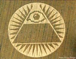 The message of this Crop Circle seems pretty straight forward, incorporating the idea of 2/3 while emphasizing Pyramid Power and the All Seeing Eye or the Illuminati.