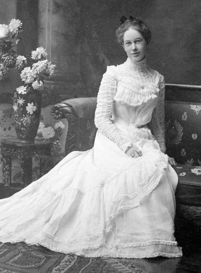 The History of Wedding Dresses HubPages