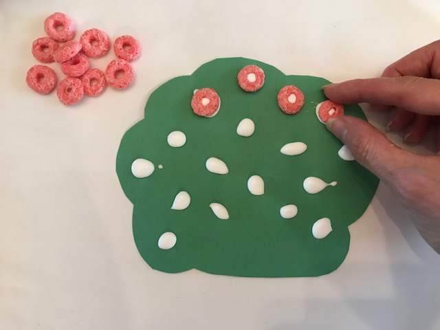Apple Tree Froot Loops Craft - HubPages