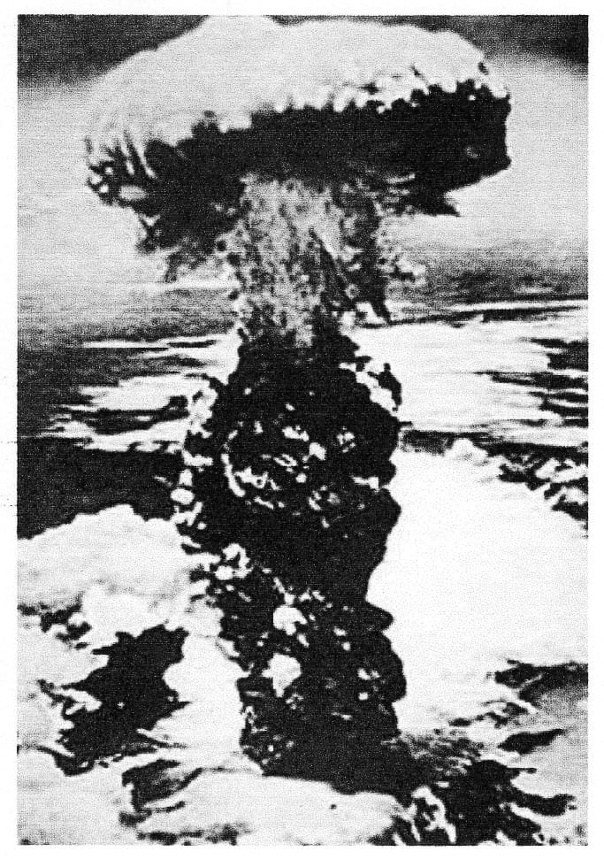 The success of the Manhattan Project and the use of the atomic bomb in Hiroshima and Nagasaki put an end to the Pacific war. Peace returned.