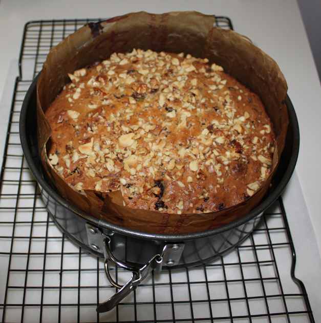 How to Make a Pineapple Fruit Cake - With the Recipe - HubPages