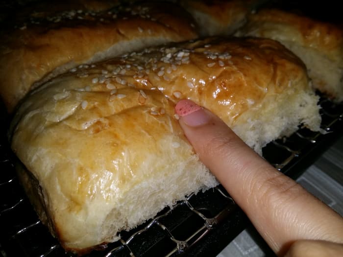 Just a note that I was not adding any pressure on the bread with my finger and I hope you can see just how soft it is!
