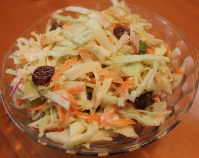 Everyone's Favorite Ladies Auxiliary Coleslaw With Raisins and Carrots ...