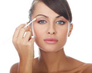 Place cotten tips in the freezer, once icy cold run gently around the eyes to reduce dark circles and puffy eyes