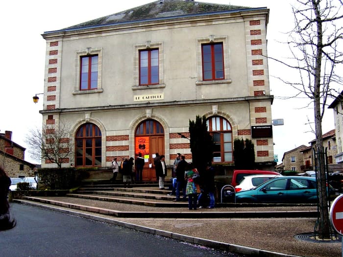 Locals queue outside the Capitol at Rochechouart hoping to take part in Yann Samuell's film
