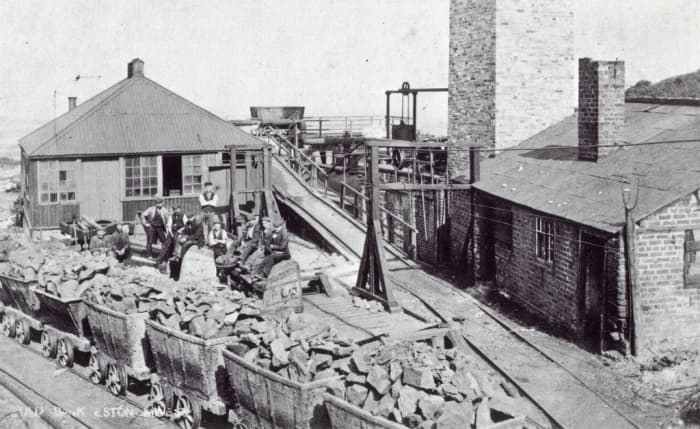 Old Bank Top winding engine - Old Bank was an earlier 'casualty', being survived by Trustee and New Bank. Stone from Upsall Pit was brought out through Trustee