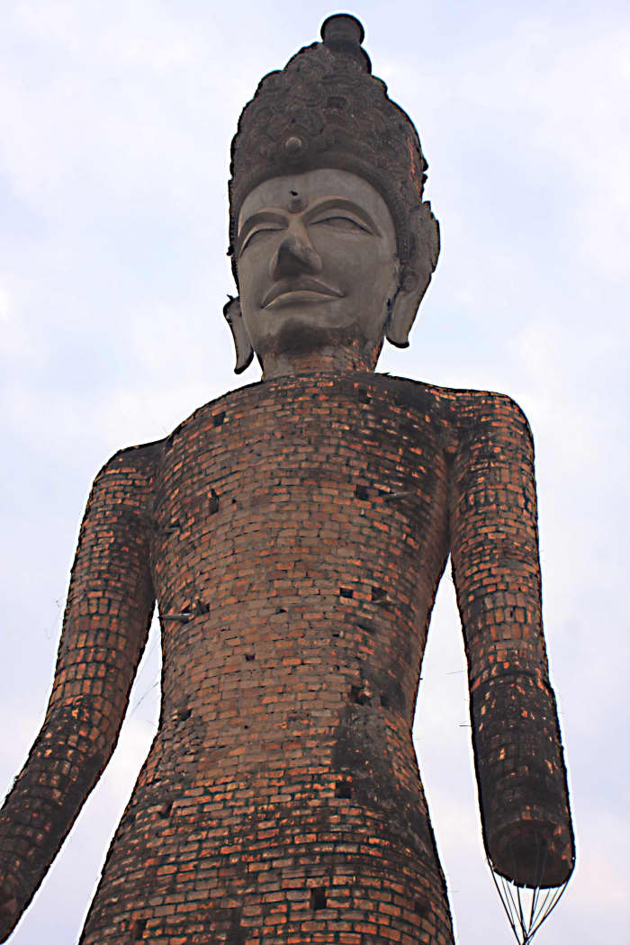 This impressive 80 foot high giant Buddha statue greets visitors to Salakeoku, also known as 'Sanctury Park'