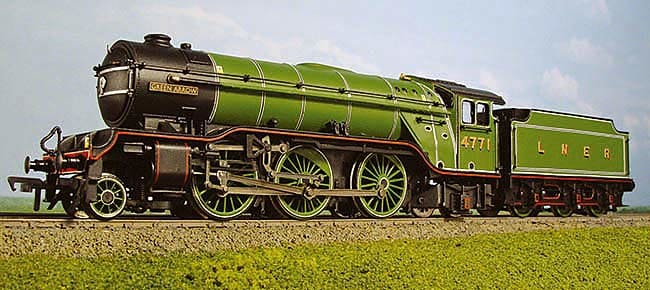 This is the Bachmann model of the Gresley Class V2 2-6-2, built in the 1930s for the Green Arrow express freight service, the real thing became the stalwart of WWII, used on heavy troop trains and war freights - this is 4771 Green Arrow
