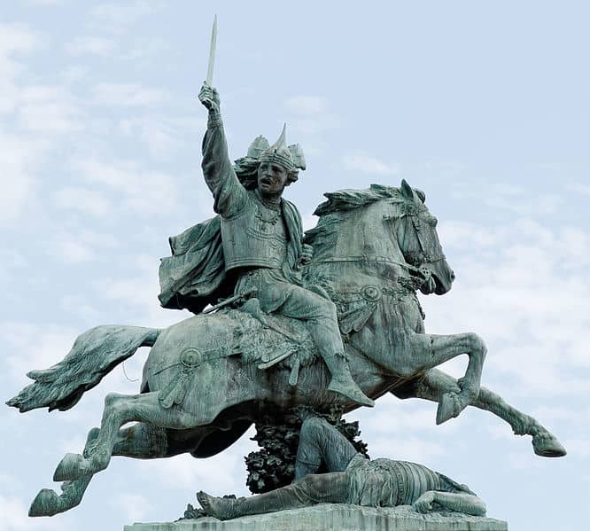 This is a`statue of Vercingetorix, chief of the Arverni tribe who succeeded in uniting the Gallic tribes against Julius Caesar.