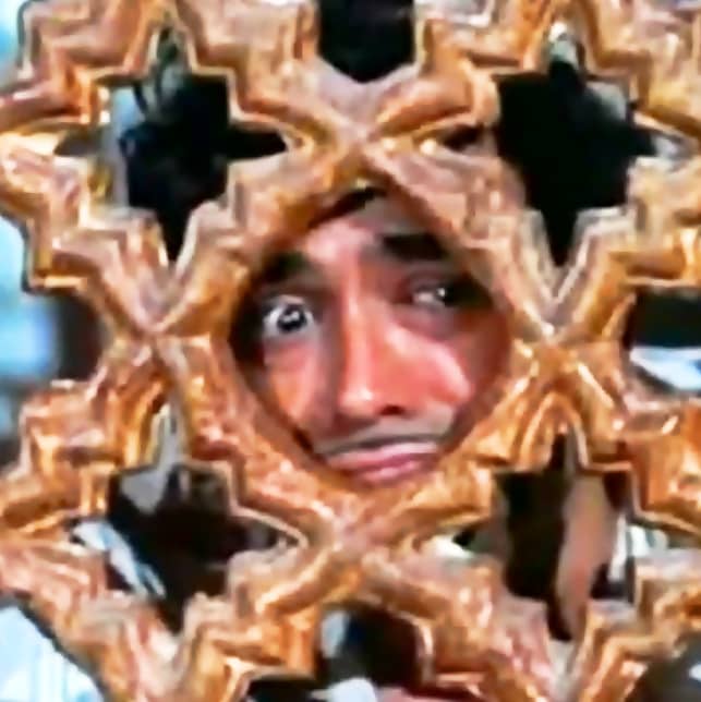 Sanjeev Kumar in Khilona jaan kar tum to ... : A fitting example to the acting genius of the best ever actor of Bollywood