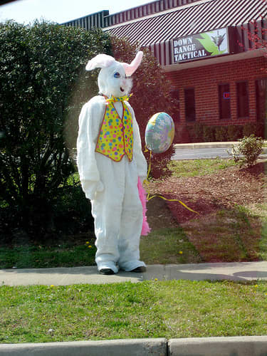 It's the balloon that really does it for me. Can't you just hear the horror music playing in the background?