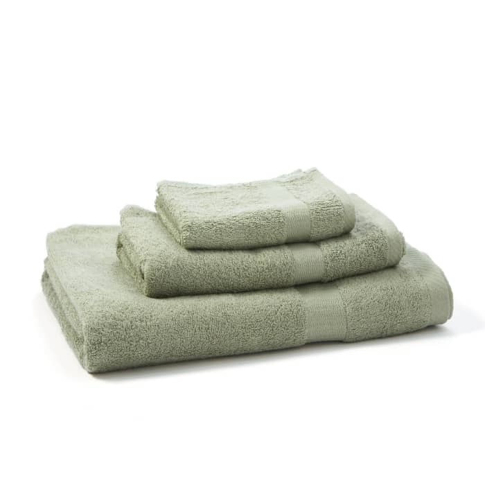If you're looking for an ultra-green towel option, then this is one of the better ones out there. It's made from 100% Bamboo Viscose.
