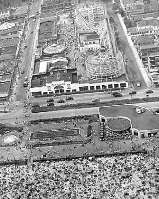 This birdseye view of Rockaway Playland shows Shorefront Parkway and how it separated the amusement park from the boardwalk. Notice the distance now between Playland and the beach. Amusement parks with not as much property were completely demolished.