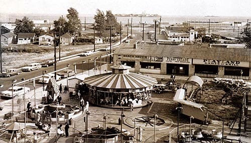 Thanks to Robert Moses, the entirety of amusements on Staten Island was reduced to this small family owned amusement park on Sand Lane. Complaints from nearby residents was too much for the owners who finally closed the park.