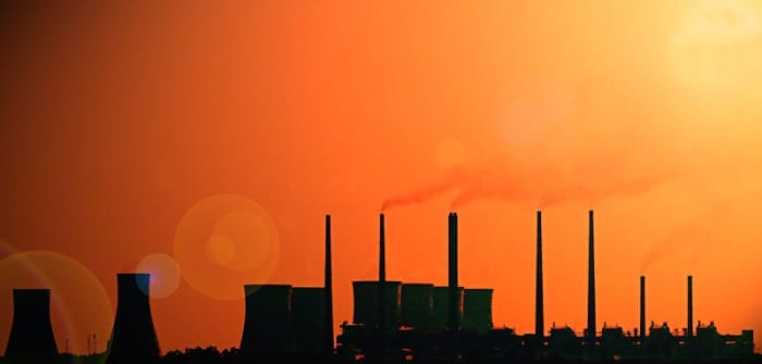 Raichur Coal-fired power plant, Karnataka, India. Photo by Tanzeel Ahad, courtesy Wikimedia Commons.
