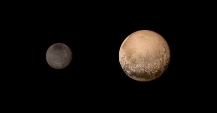 The New Horizon Spacecraft's July 11 portrait Pluto and its large moon Charon. They're not actually this close together; this is 2 photos side by side.