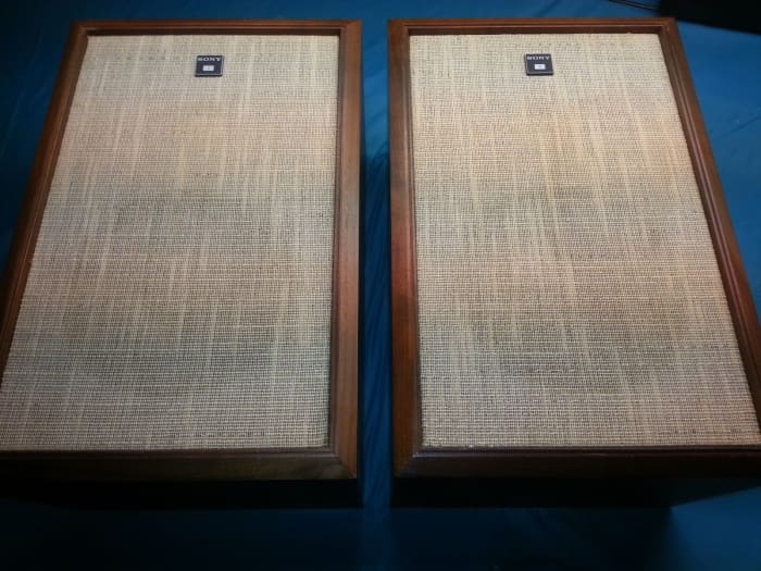 When you add this set of vintage Sony speakers model S 485. You know you are heading to a world of beautiful sound.