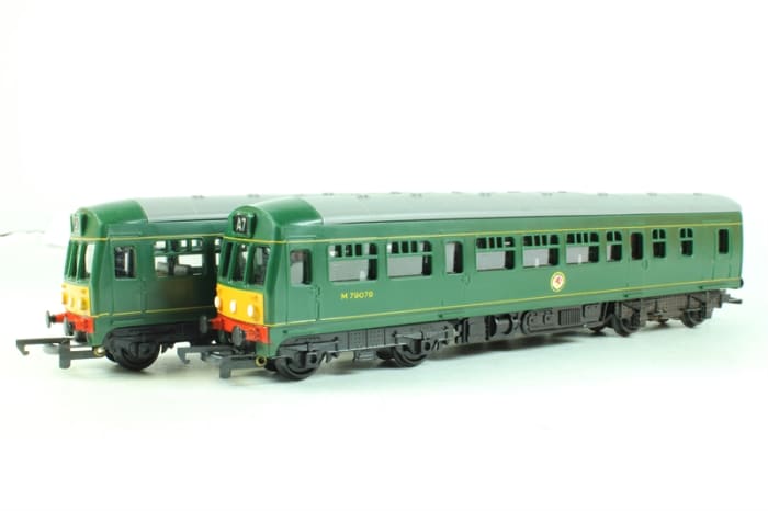Triang Metro-Cammell diesel multiple unit sold second-hand through Hattons mail order. Other makers' units are on sale new through the same source.