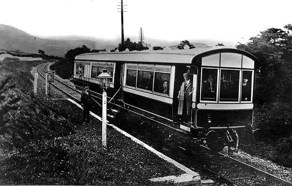 LNWR Railmotor at Rhuddlan Road, Wales, 1905, similar to the NER's autocar of two years earlier