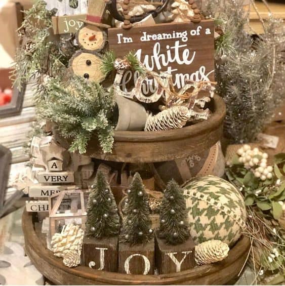 35+ DIY Christmas Tiered Tray Décor Ideas - FeltMagnet