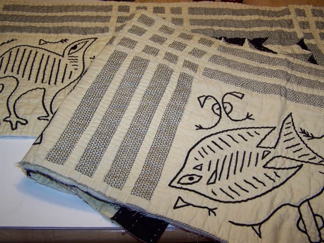 This is a cutter quilt I found at a yard sale. I happened to like the way it looked and picked it up for pennies.
