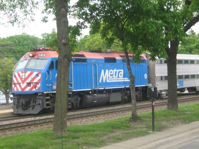 The Metra train passes through the center of town - travels east/west from Chicago all the way out to Aurora which is about 50 miles west of Chicago