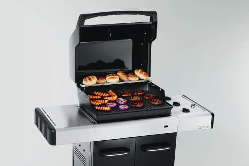 Weber Spirit BBQ comes standard with porcelain grates and flavorizers. Use the Weber brass brush to clean the BBQ without scratching the porcelain.