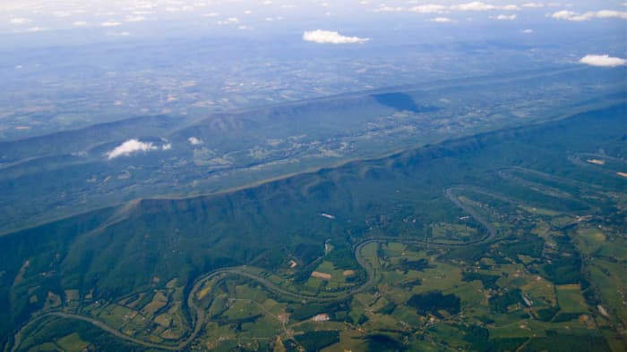 The long, steep, parallel Ridge-and-Valley Appalachians created an almost impassable barrier for colonists.