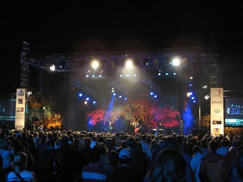 Fifa managed to secure international stars for the World Kickoff concert, and excised most of the local artists except for Hugh, Lira and the Blackjacks