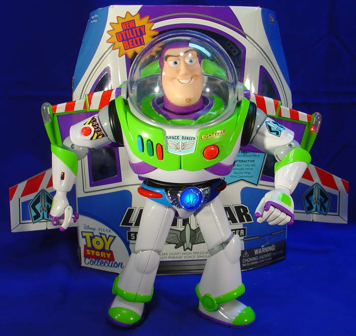 Toy Story Collection - Buzz Lightyear Film Replica with Utility Belt ...